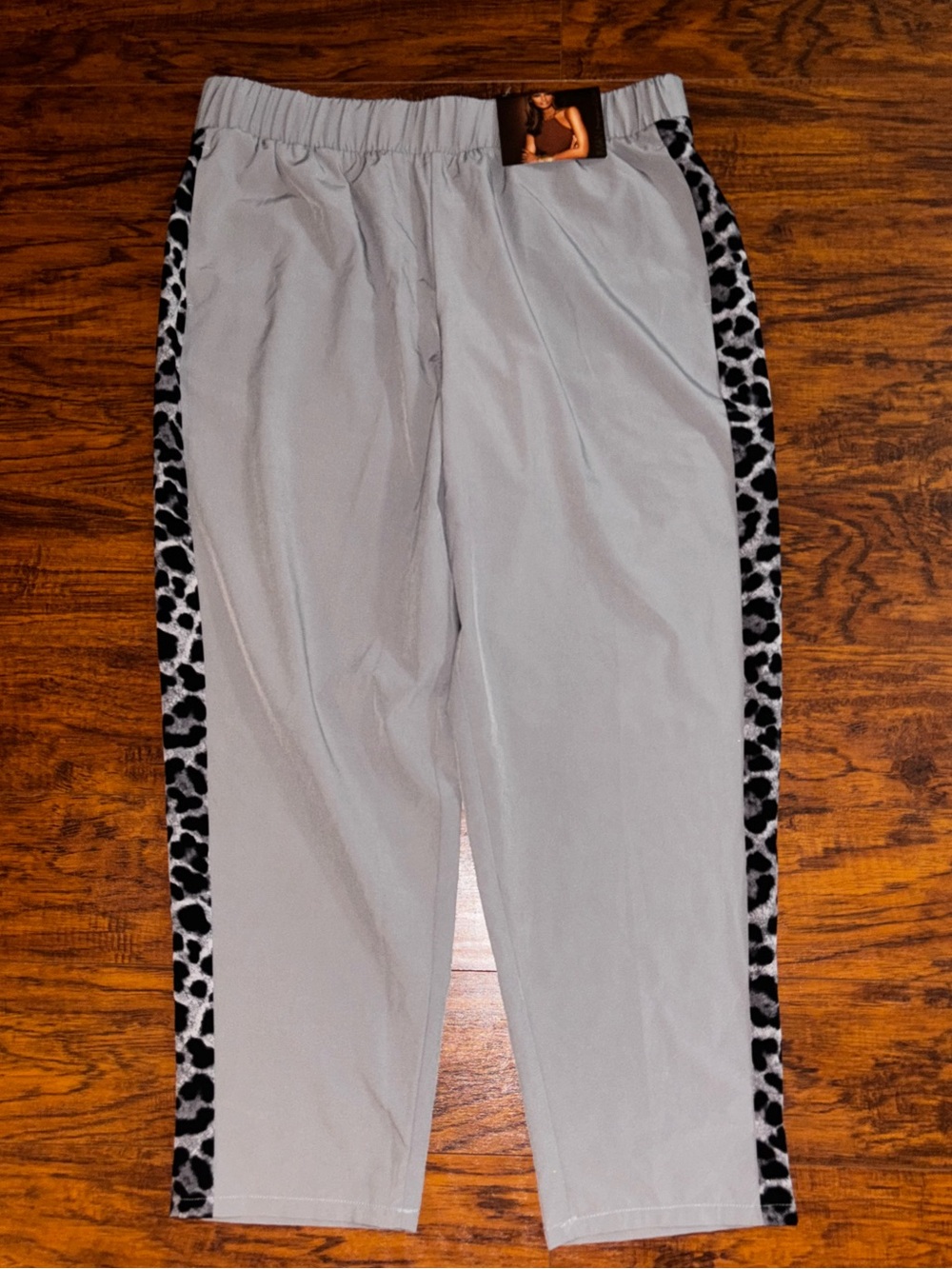 IMAN Global Chic NWT Active Pants Black Leopard Side Panels Gray Lightweight